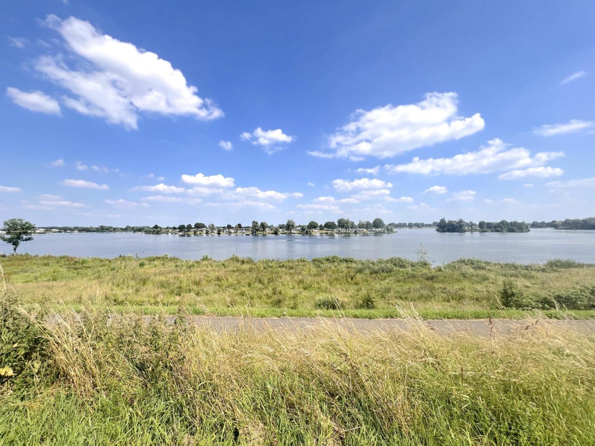 Waterkant * Maasbommel